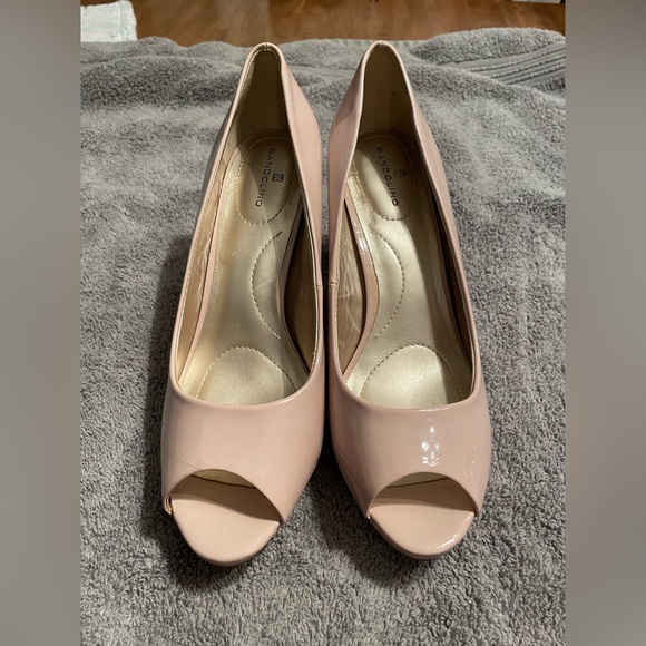 Nude open toe pumps - Picture 6 of 13